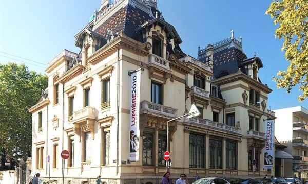 Lione (Francia): Casa-Museo dei Fratelli Lumière: piccola, deliziosa macchina del tempo verso la preistoria del Cinema.